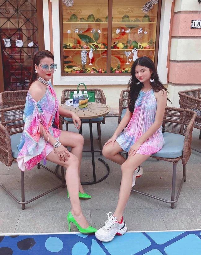 Bảo Tiên 15 tuổi nhan sắc chuẩn hoa hậu tương lai, Trương Ngọc Ánh tiết lộ bí quyết nuôi con chân dài như sếu-2