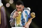 Áo đấu đặc biệt của Messi được bán với giá… 241 tỷ đồng
