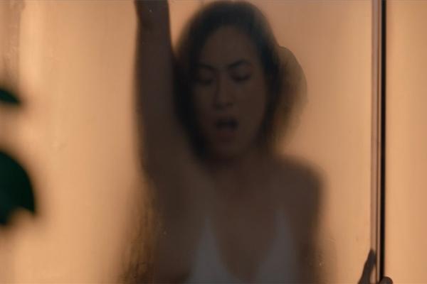 Phim 18+ có Miu Lê, Phương Anh Đào: Sa đà vào cảnh nóng, thừa thãi và phản cảm-2