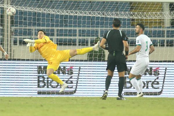 Vượt qua ĐT Việt Nam, dàn sao Iraq được thưởng to-3