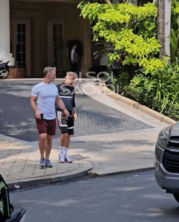 Nicky (Westlife) qua lăng kính netizen: Nổi bật visual điển trai khiến fan sốt rần rần-3