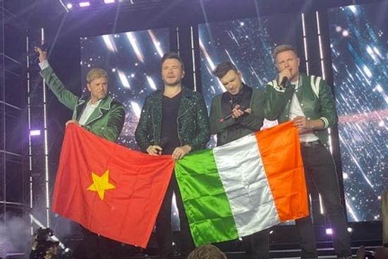 BTC show Westlife tại TPHCM: 'Họp đến 3h sáng xử lý tình trạng khán giả đòi trả vé'