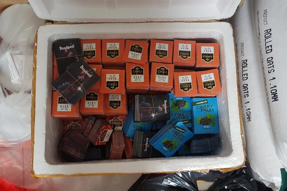 Hơn 200 cảnh sát triệt phá đường dây sản xuất ma túy do nữ DJ cầm đầu-2