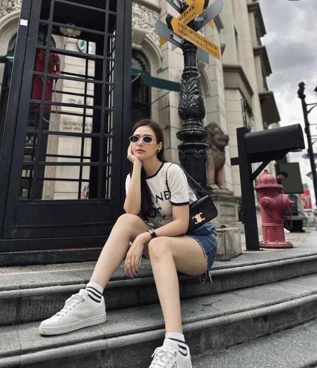 Chồng Phanh Lee sợ vợ dỗi nên có hành động tinh tế khi đi du lịch-5