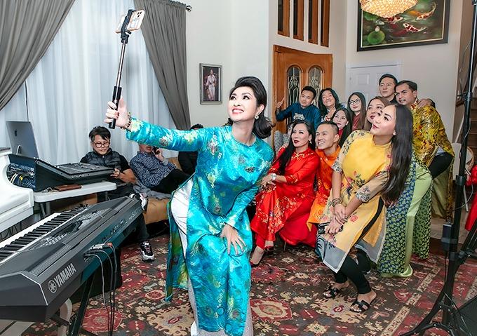 Công khai yêu bạn trai doanh nhân 49 tuổi, ca sĩ Nguyễn Hồng Nhung sống ra sao bên Mỹ?-3