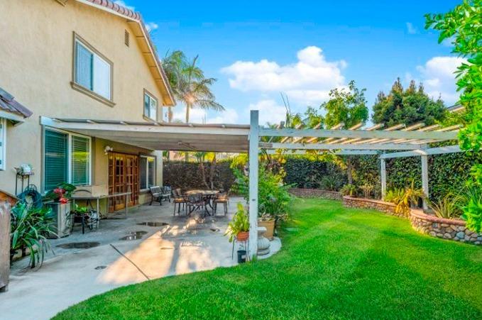 Công khai yêu bạn trai doanh nhân 49 tuổi, ca sĩ Nguyễn Hồng Nhung sống ra sao bên Mỹ?-13