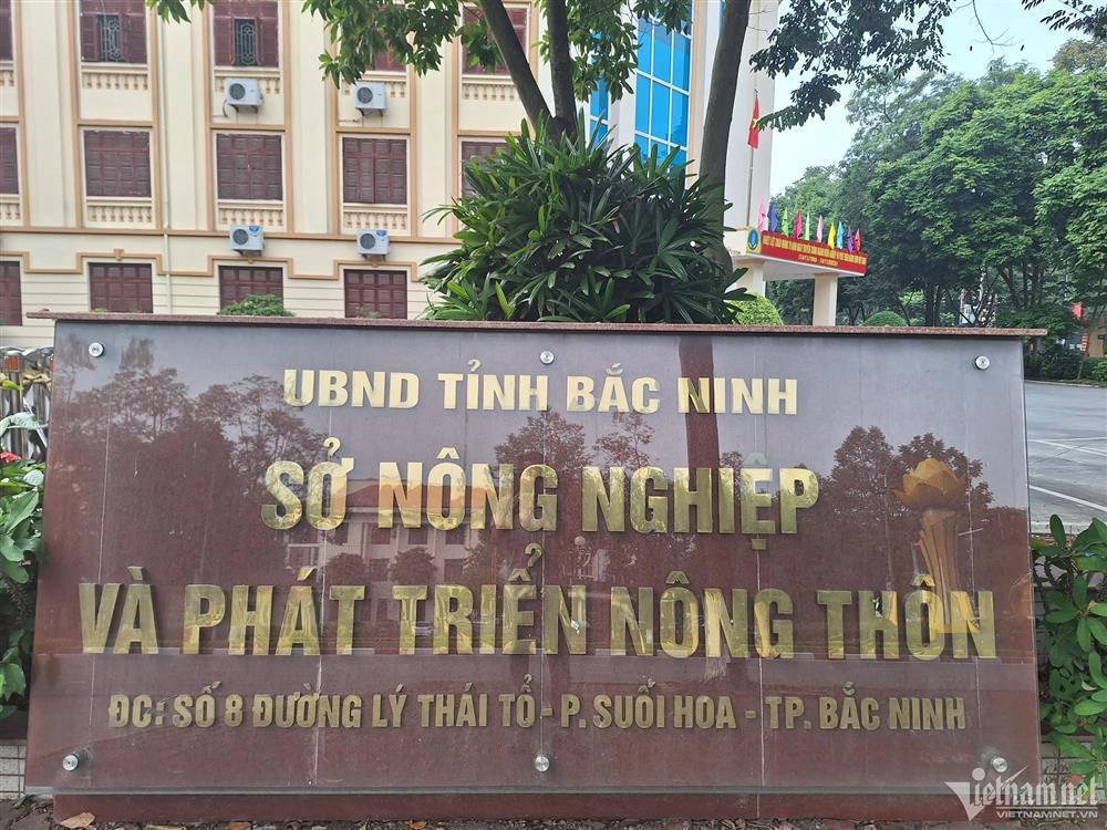 Bắc Ninh yêu cầu giải trình gấp vụ lãnh đạo Sở đi chơi golf trong giờ làm việc-1