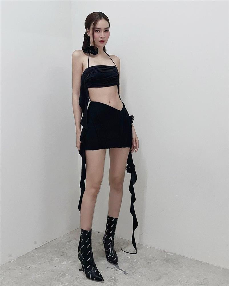 Gu thời trang trẻ trung, nữ tính của Ninh Dương Lan Ngọc-1