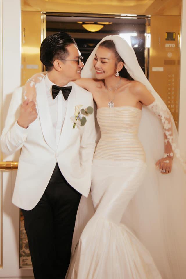 Thanh Hằng tung ảnh cực tình bên chồng nhạc trưởng sau 1 tháng tổ chức đám cưới-4