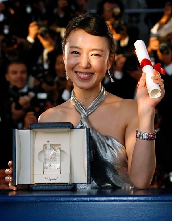 Jeon Do Yeon - Tắc kè hoa của màn ảnh Hàn Quốc-4