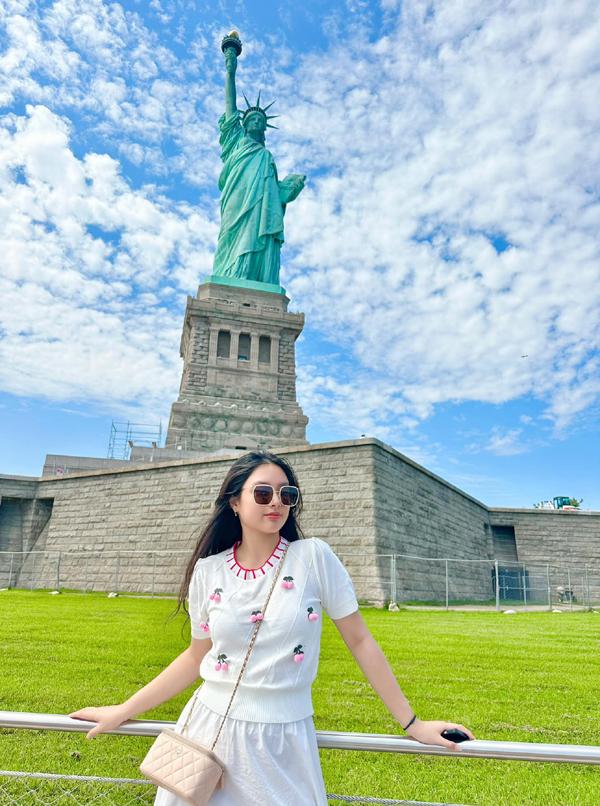 Con gái Thúy Hạnh giảm gần 10kg trong 2 tháng, niềng răng để dậy thì thành công-7