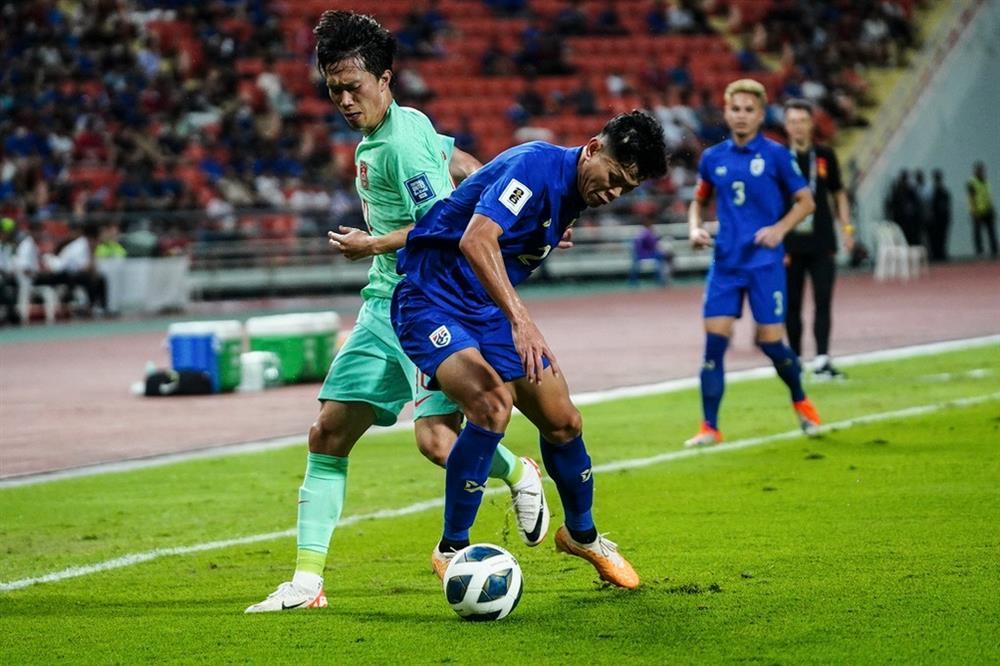 Nhiều ngôi sao Thái Lan lên tiếng sau khi HLV Mano Polking bị sa thải-3