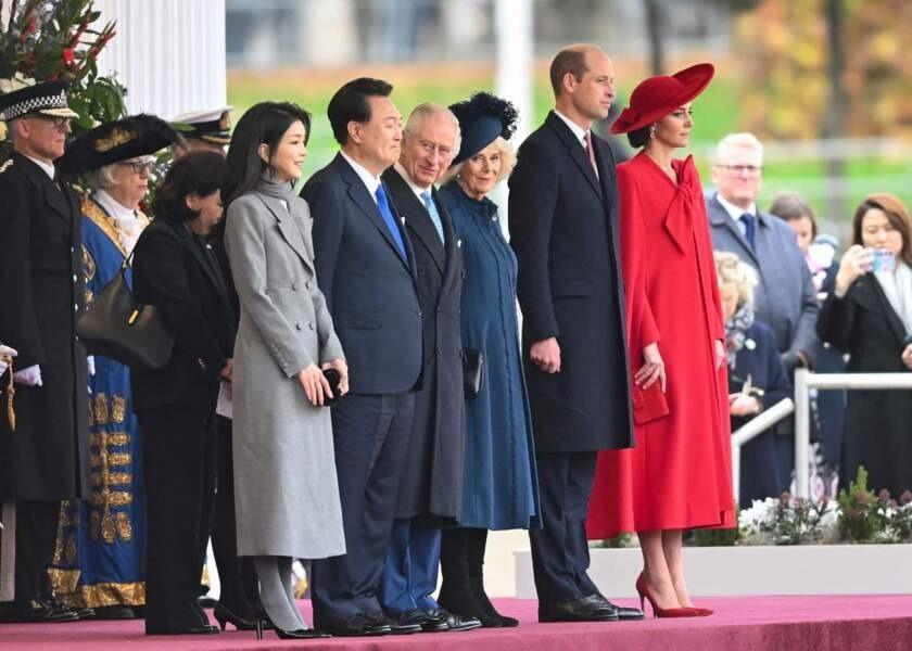 Đệ nhất Phu nhân Hàn Quốc được khen khi đứng cạnh Vương phi Kate-2