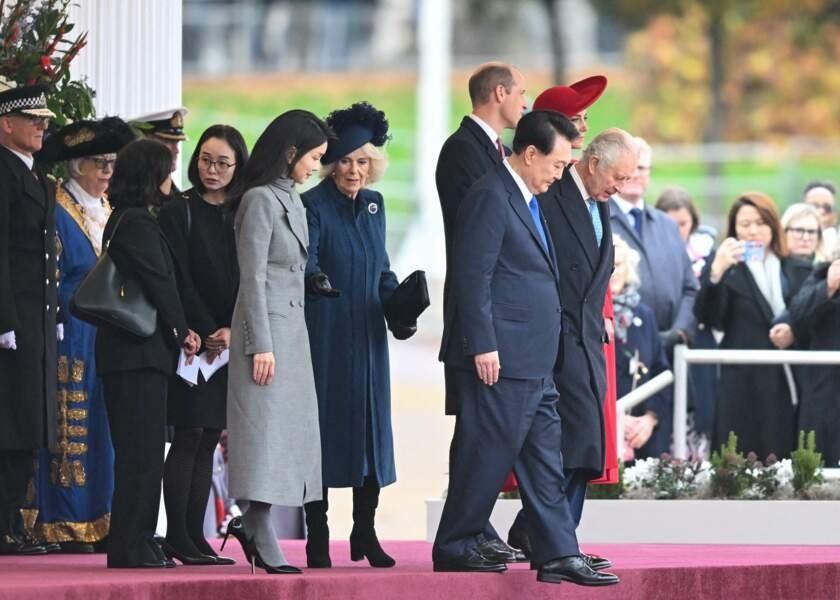 Đệ nhất Phu nhân Hàn Quốc được khen khi đứng cạnh Vương phi Kate-4