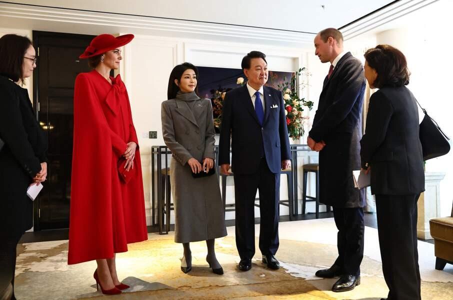 Đệ nhất Phu nhân Hàn Quốc được khen khi đứng cạnh Vương phi Kate-5
