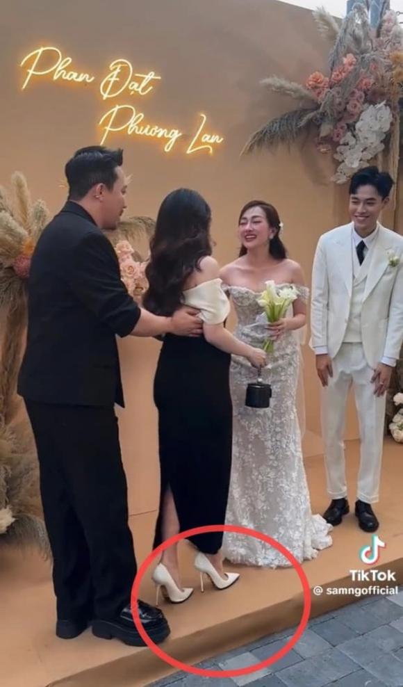 Bị nhắc bầu vượt mặt vẫn mang giày cao gót, Sam vội lên tiếng cầu xin một điều này!-4