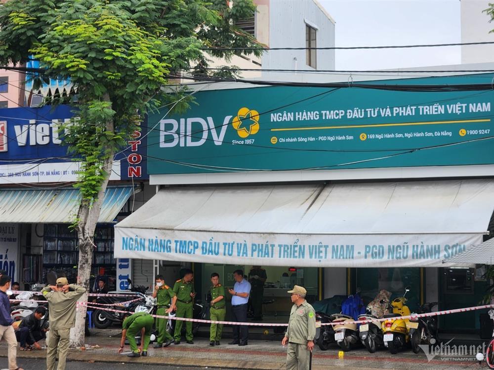 Bảo vệ bị kẻ cướp ngân hàng đâm tử vong: Ngày đoàn tụ đau buồn của gia đình-5