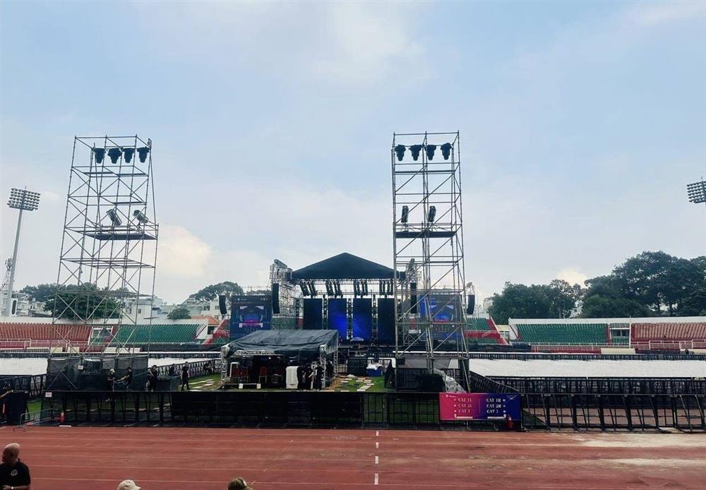 Fan Việt nhờ Westlife hát đám cưới, khâu tổ chức đêm thứ 2 ra sao?-2