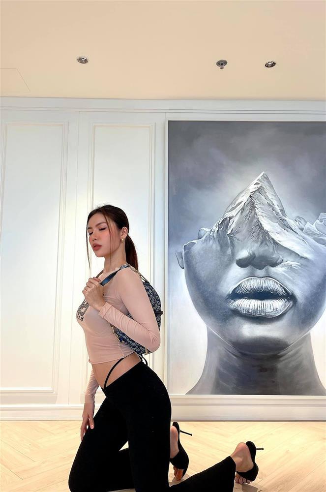 Làm điều ngược khi chủ động cầu hôn bạn trai người Đức, Minh Tú hiện sống trong căn hộ thế nào?-15