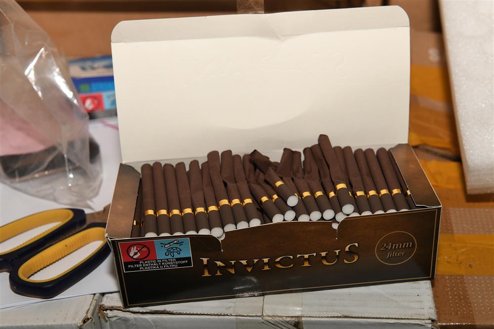 Chân dung ông trùm điều hành xưởng sản xuất ma túy núp bóng thuốc lá điện tử-3