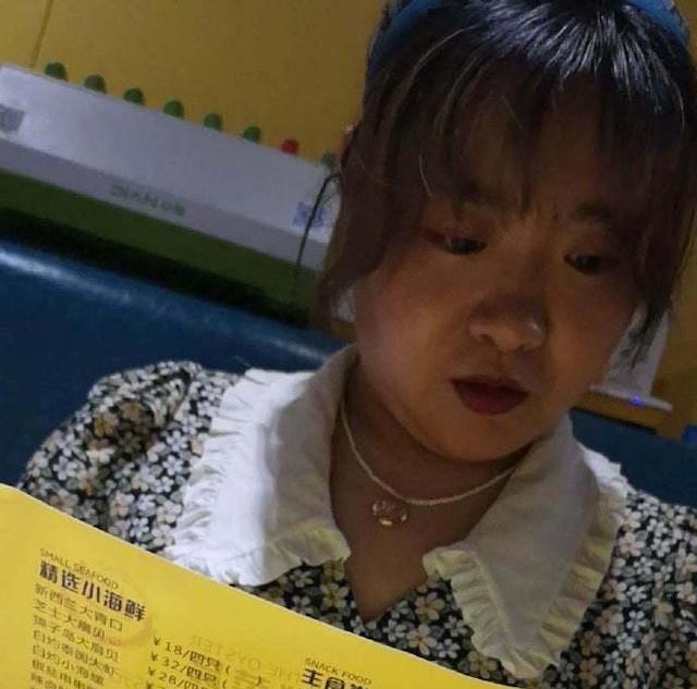 Mỹ nhân trên mạng bước ra ngoài đời khiến người yêu chạy mất dép-2