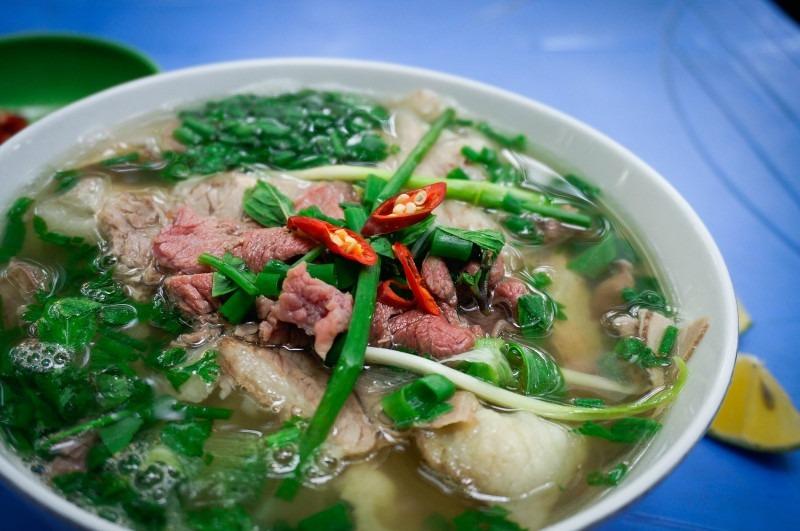 Phở bò tiếp tục lọt top món có nước dùng từ thịt ngon nhất thế giới-1