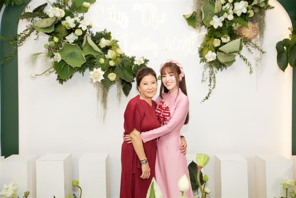 Puka hé lộ thái độ mẹ ruột trong ngày xuất giá của con gái, chỉ 1 câu thể hiện rõ mối quan hệ với chàng rể mới-2