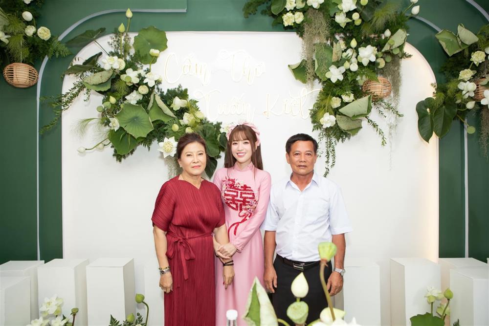 Puka hé lộ thái độ mẹ ruột trong ngày xuất giá của con gái, chỉ 1 câu thể hiện rõ mối quan hệ với chàng rể mới-3