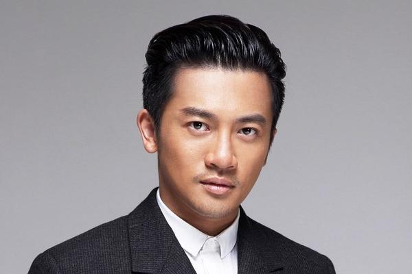 Ngũ A Ka Tô Hữu Bằng là người Trung Quốc đầu tiên vừa livestream vừa làm bài thi đại học-5