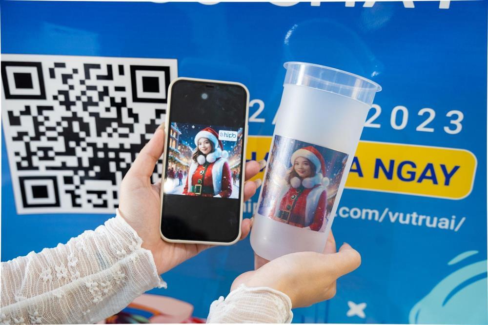 Giới trẻ Sài thành rủ nhau đi uống nước với ly in ảnh AI độc lạ-3