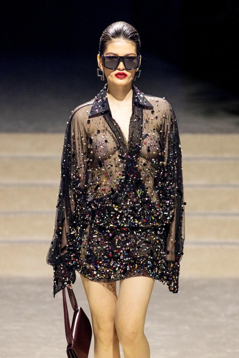 Dàn hậu đình đám Vbiz lăng xê bộ sưu tập mới nhất của Công Trí-7