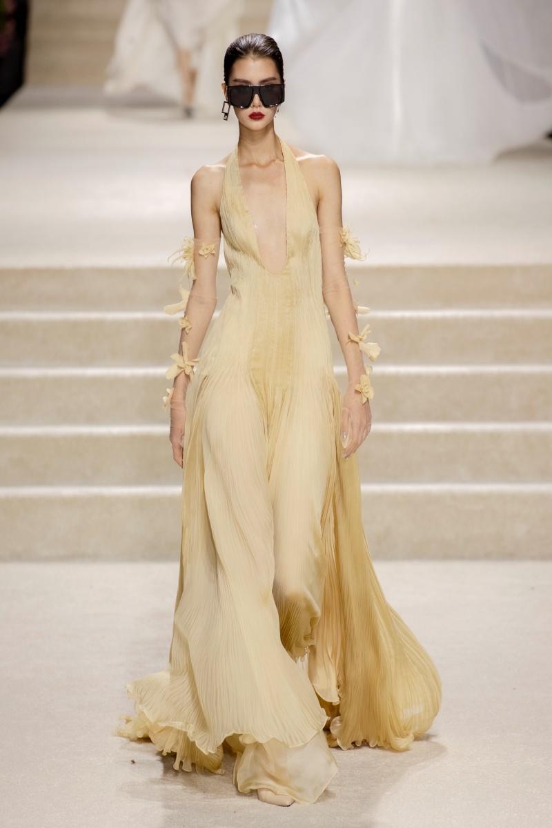 Dàn hậu đình đám Vbiz lăng xê bộ sưu tập mới nhất của Công Trí-11