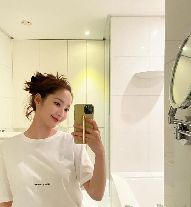 Giảm còn 37kg nhưng Park Min Young vẫn sở hữu làn da căng mịn đầy sức sống và đây chính là bí quyết-3