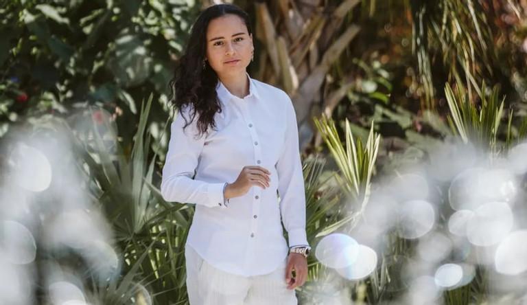 Cuộc sống hào nhoáng ở nơi ra đường là gặp triệu phú-2