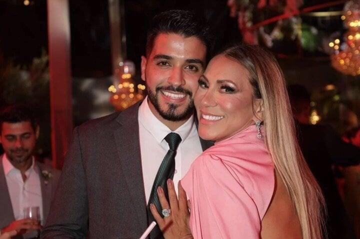 Chuyện tình tai tiếng của sao bóng đá: Người trăng hoa, kẻ giật bồ đồng nghiệp-2