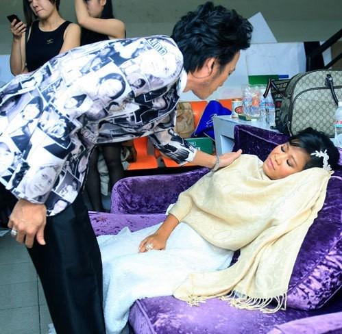 Ca sĩ Thái Trân - con nuôi Hoài Linh - 13 năm chiến đấu với bạo bệnh, mất ở tuổi 43-4