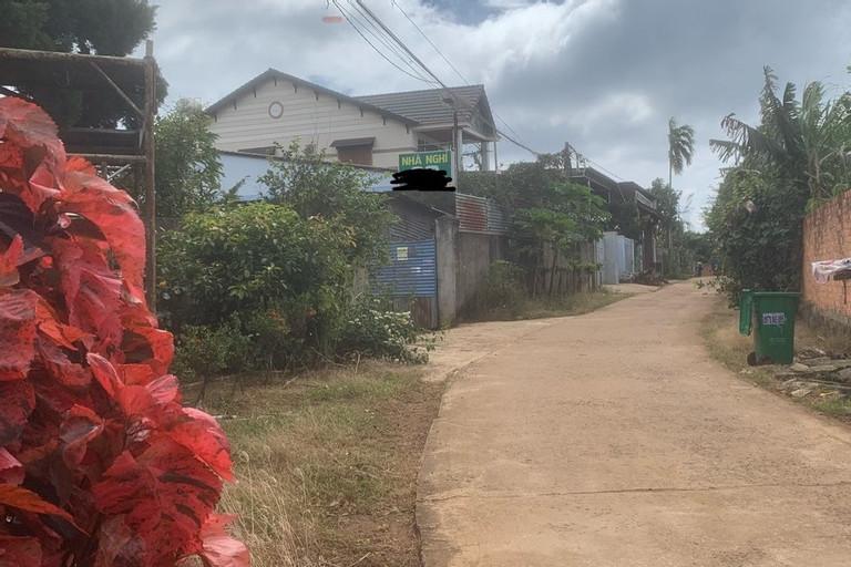 Điều tra thông tin dùng súng, dao ép người yêu tự tử trong nhà nghỉ-1