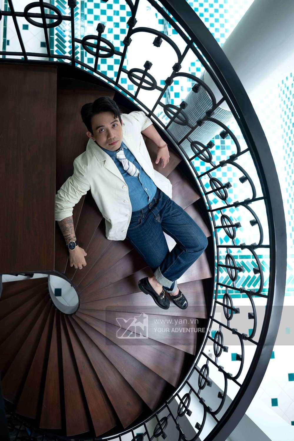 Căn phòng xa hoa lần đầu được chia sẻ trong biệt thự ở tạm của đại gia Minh Nhựa-6