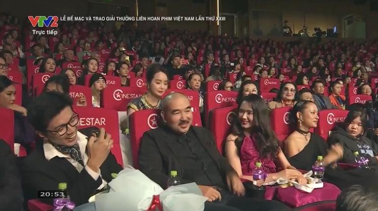 Đất rừng phương Nam trắng tay, Nguyễn Quang Dũng nhận giải thay Bùi Lan Hương-5