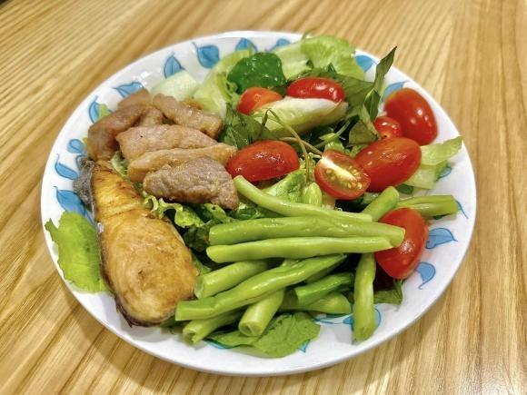 Nguyên tắc có gì ăn nấy đơn giản đến ngỡ ngàng giúp MC Đan Lê giữ dáng nữ sinh-6