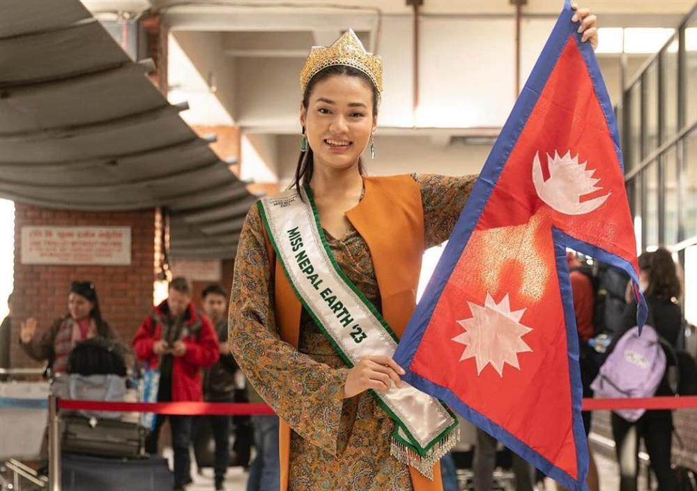 Người đẹp Philippines mặc áo dài xuyên thấu sang Việt Nam thi hoa hậu-7