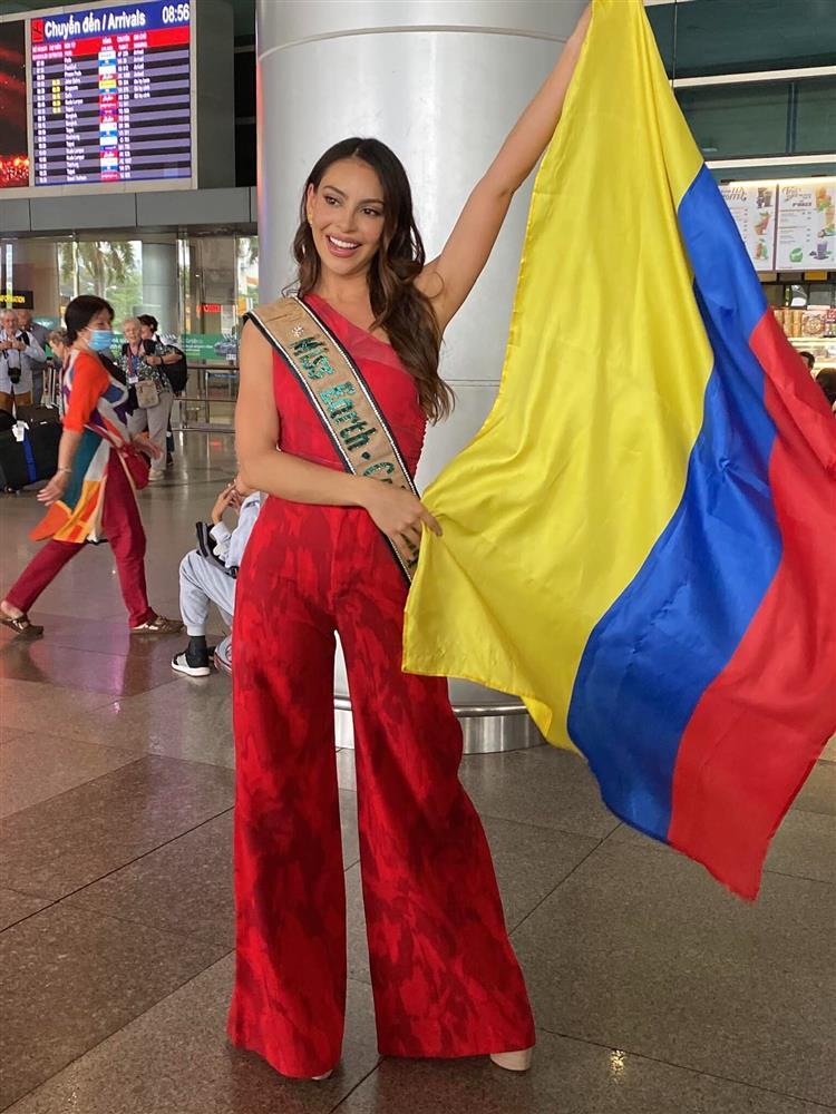 Người đẹp Philippines mặc áo dài xuyên thấu sang Việt Nam thi hoa hậu-8