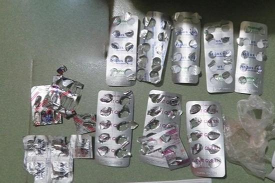 Vợ chồng mua thuốc ngủ, thuê phòng trọ để cả nhà tự tử, 3 người tử vong
