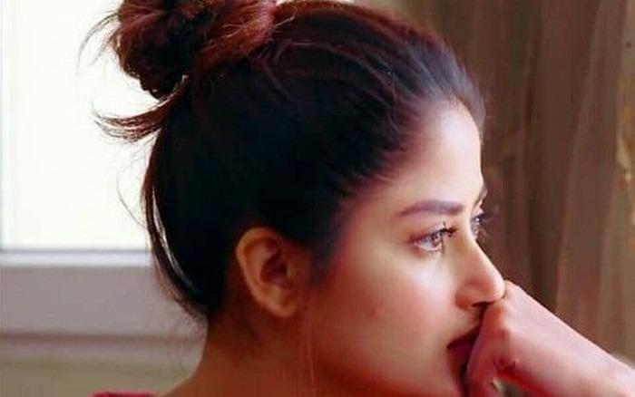 Kỷ niệm 10 năm ngày cưới, tôi thẫn thờ vì món quà đặc biệt từ chồng-1