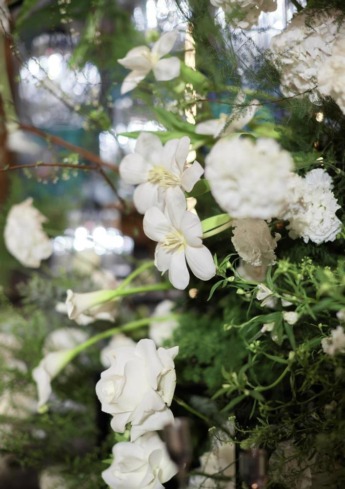 Không gian tiệc cưới như vườn địa đàng của Doãn Hải My và Đoàn Văn Hậu-6