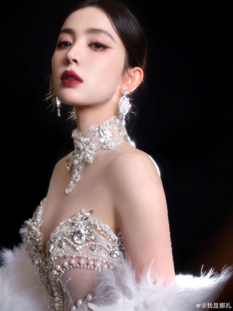 Địch Lệ Nhiệt Ba và 3 lần thua Cổ Lực Na Trát-4