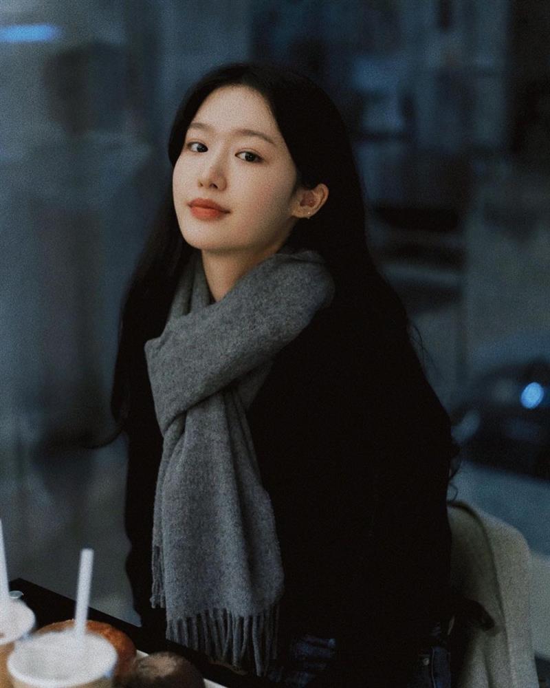 Tình địch siêu xinh của Kim Yoo Jung ở phim mới-5