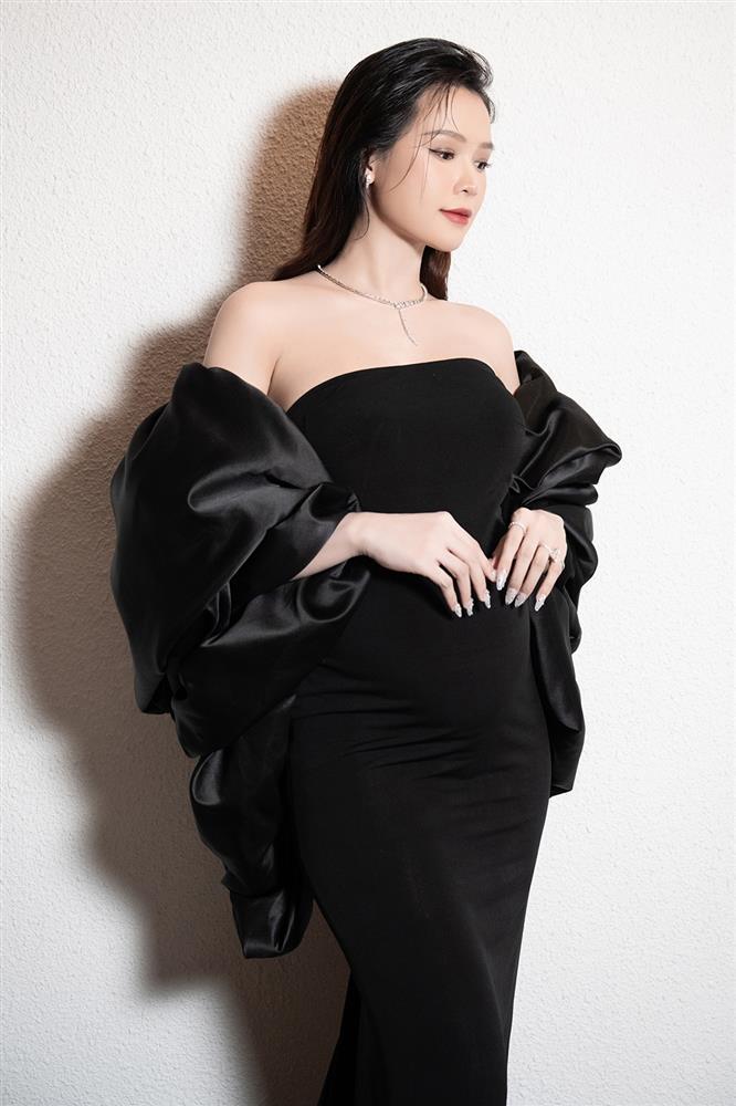 Mang bầu đến tháng thứ 5, Sam vẫn cực xinh đẹp khi dự sự kiện-6