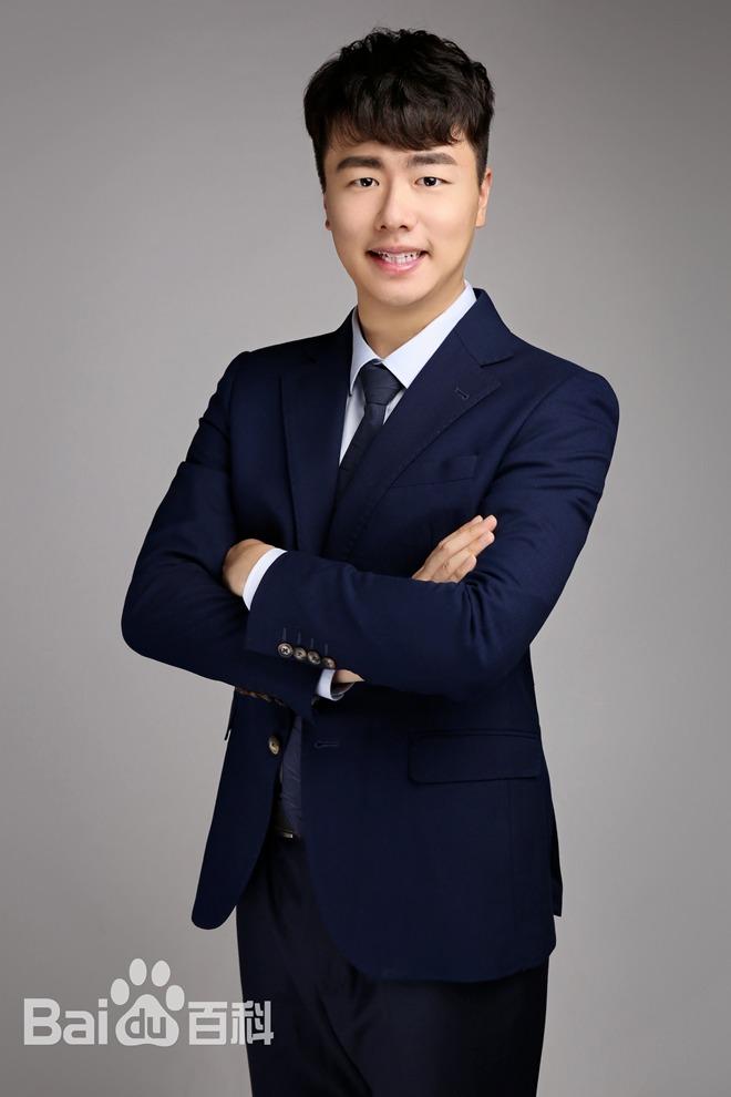 Thạc sĩ 27 tuổi nhận lương 68 tỷ đồng/năm-1