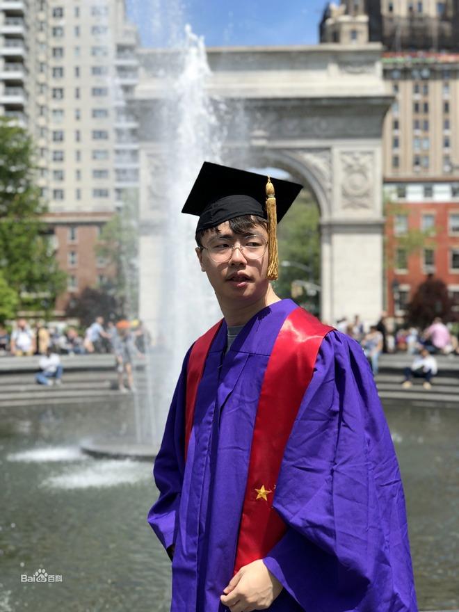 Thạc sĩ 27 tuổi nhận lương 68 tỷ đồng/năm-2